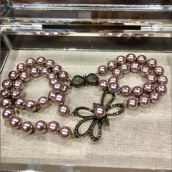 Heidi Daus Swarovski Center Bow Imitation Mauve Pearls Necklace - Picture 3 of 5